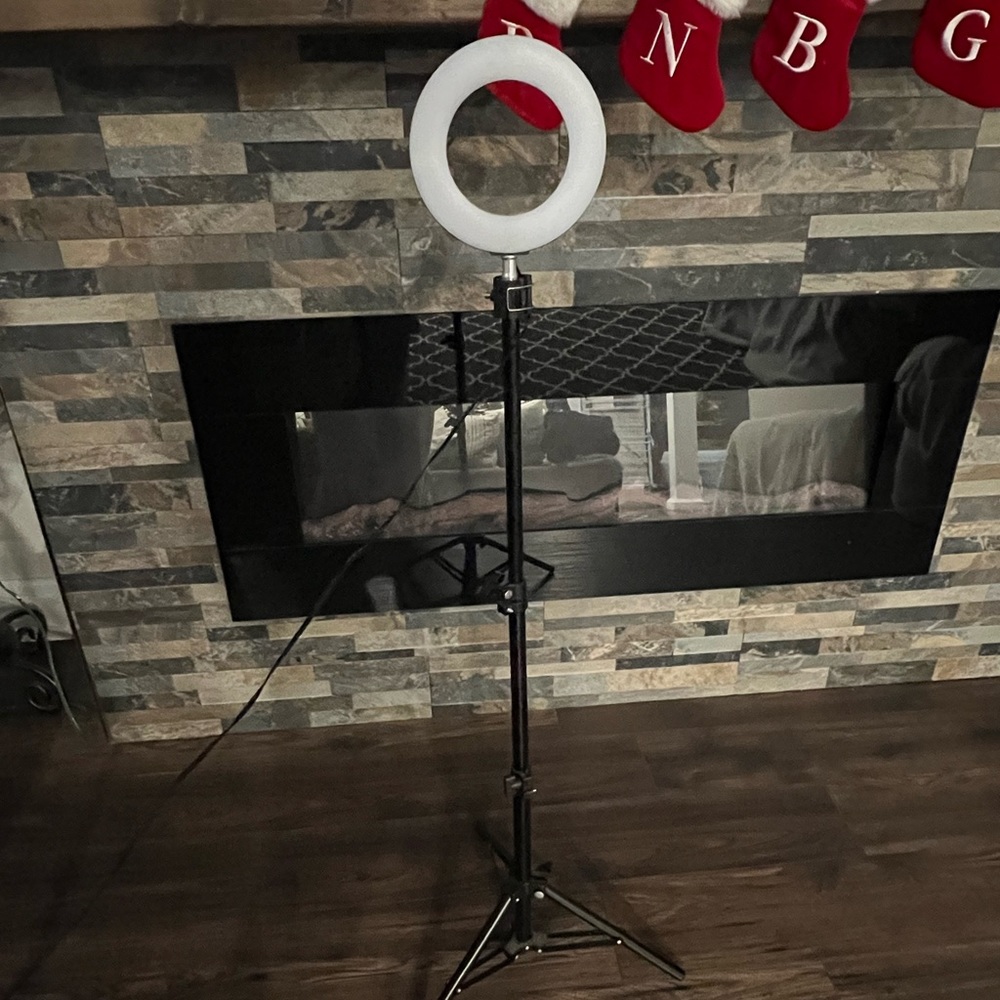 ✨Preloved Amazon Ring light✨